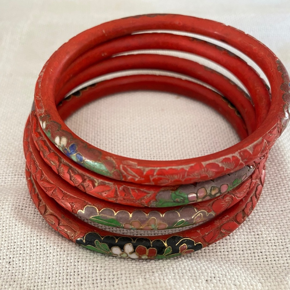 Vintage Antique Chinese Carved Cinnabar & Cloisonné Bangles Bracelets - Picture 4 of 6